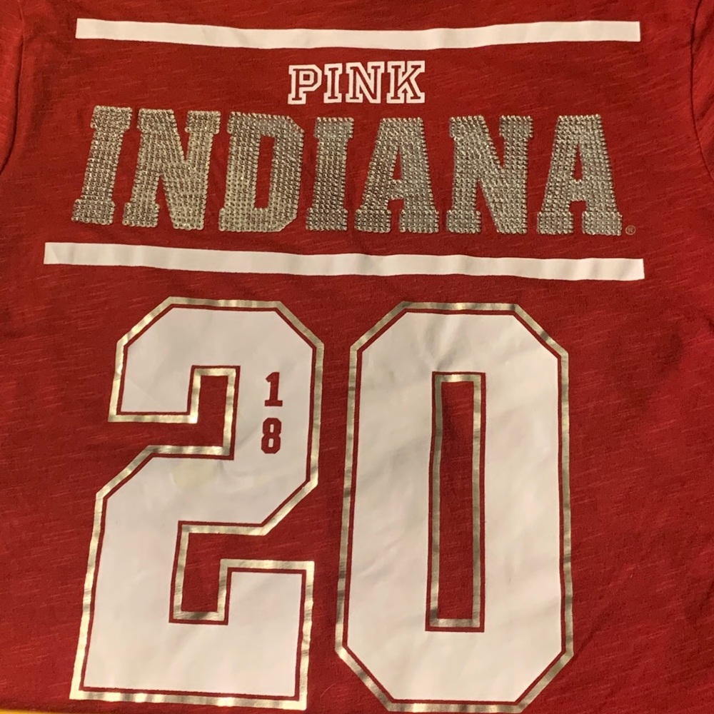 PINK IU short sleeve tee w/ front pocket